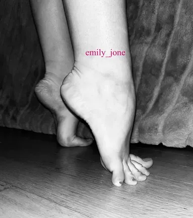 OnlyFans cuenta emily_jone avatar 1