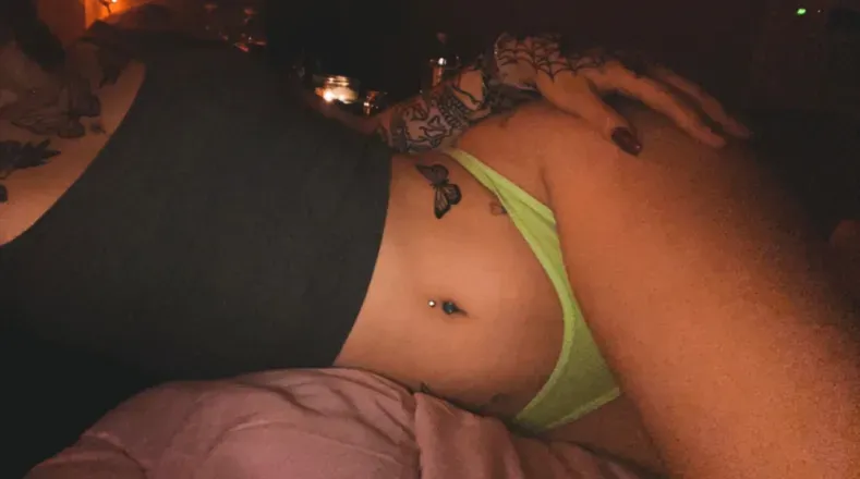 OnlyFans cuenta violetvvixxy header 2