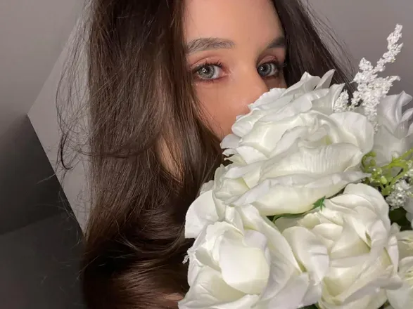 OnlyFans cuenta enyawhite avatar 1