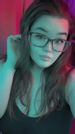 OnlyFans cuenta queenofall420 avatar 1