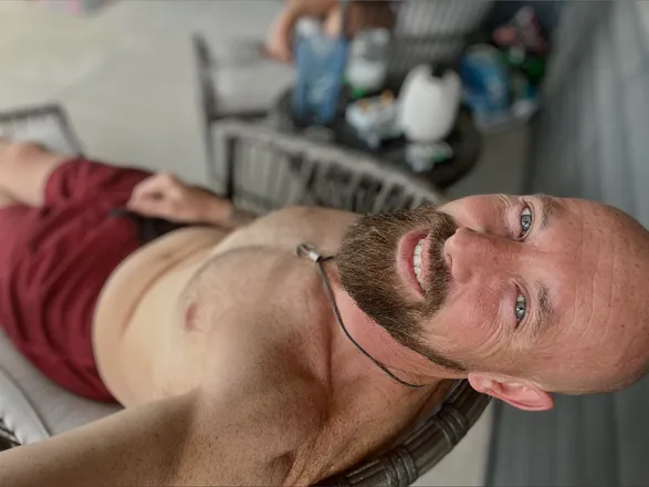 OnlyFans cuenta yourbeautifulhuman header 2