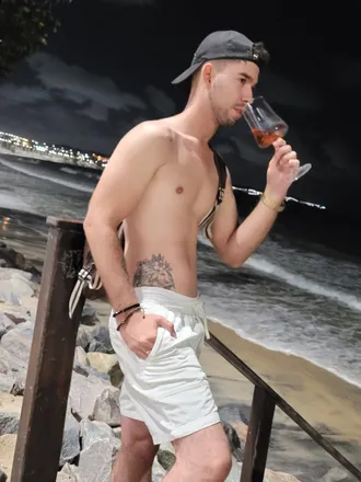 OnlyFans cuenta u2407220 header 2