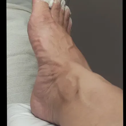 OnlyFans account  muscularfeetandcalves avatar 1