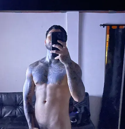 OnlyFans cuenta carloos_a17 avatar 1