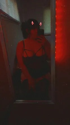 OnlyFans cuenta lilmama_085 header 2