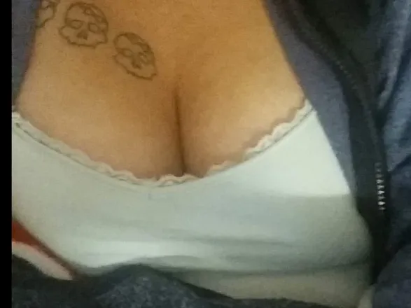OnlyFans cuenta dirtymom30 header 2