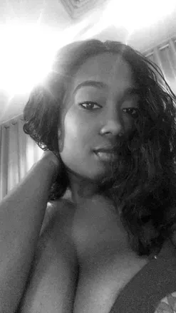 OnlyFans cuenta alirastone avatar 1