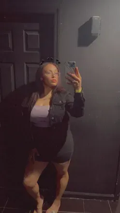 OnlyFans cuenta luscious_la_23 avatar 1