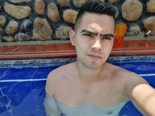 OnlyFans cuenta andresurreaa avatar 1