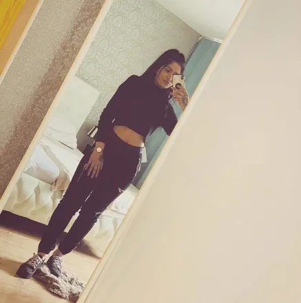 OnlyFans cuenta allebruneta header 2