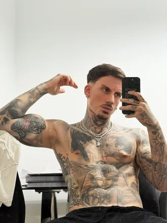 OnlyFans cuenta bormorey header 2