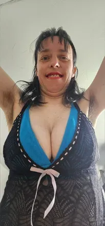 OnlyFans cuenta hairysophie header 2