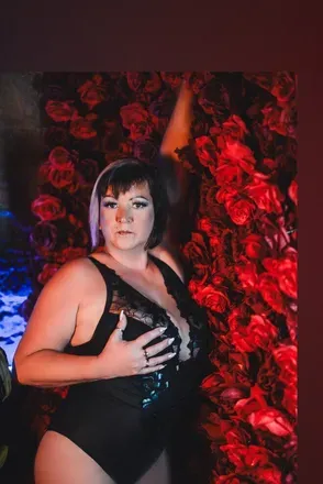 OnlyFans account  onlyfanscurveygirl avatar 1