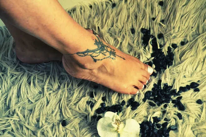 OnlyFans cuenta chicalocafeet header 2
