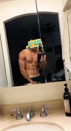 OnlyFans account  thebusguy avatar 1