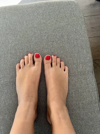 OnlyFans cuenta yoursexyfeetfromfrance header 2