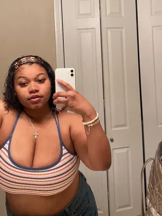 OnlyFans cuenta pretttygal210 avatar 1