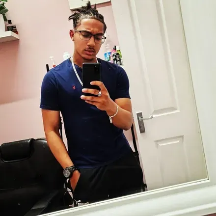 OnlyFans cuenta tonguezilla300 avatar 1