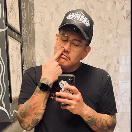 OnlyFans cuenta tallboystochampagne avatar 1