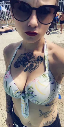 OnlyFans cuenta shortiiraff95 avatar 1