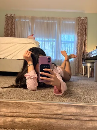 OnlyFans cuenta heyitsbibi header 2