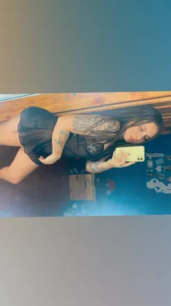 OnlyFans cuenta khiarahot header 2