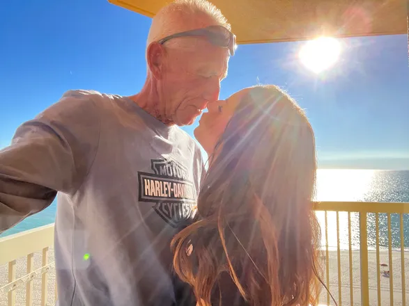 OnlyFans cuenta silver-fox69 header 2
