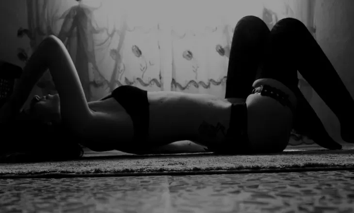 OnlyFans account  marikapiedi-italy header 2