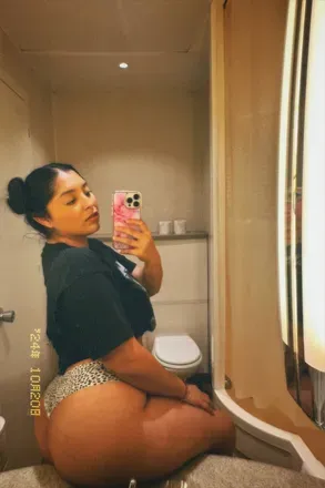 OnlyFans cuenta navvaa previous_avatars_1 3