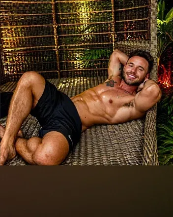 OnlyFans account  halfbihalfmen header 2