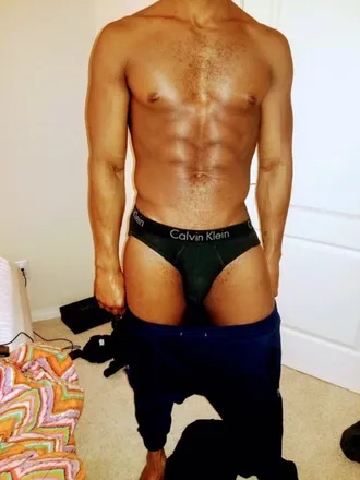 OnlyFans cuenta zuesxxx header 2