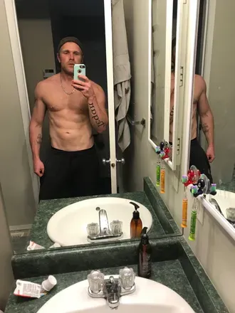OnlyFans account  hungsunghero02 avatar 1