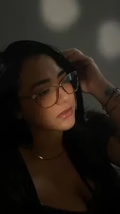 OnlyFans cuenta laumontreal avatar 1