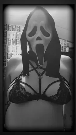 OnlyFans of thehorrorslasher
