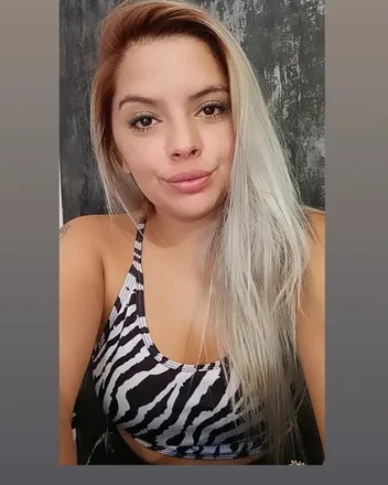OnlyFans cuenta aguusgomez header 2