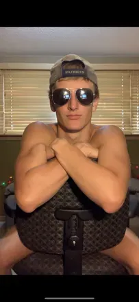 OnlyFans account  loganwall header 2