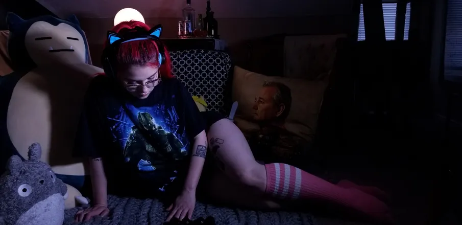 OnlyFans account  pixelwpixie header 2