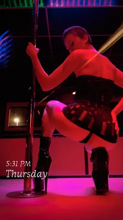OnlyFans account  baby_girl_brooke header 2
