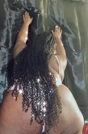 OnlyFans cuenta mocha-goddess header 2