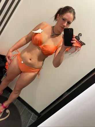 OnlyFans cuenta u555096440 header 2