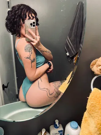 OnlyFans cuenta purely_bliss avatar 1