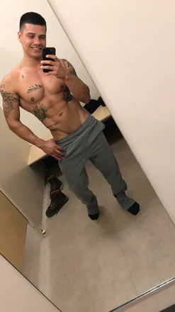 OnlyFans cuenta casanova8807 header 2