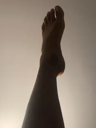 OnlyFans account  prettyfeetz3 avatar 1