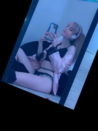 OnlyFans cuenta bbyalycat header 2