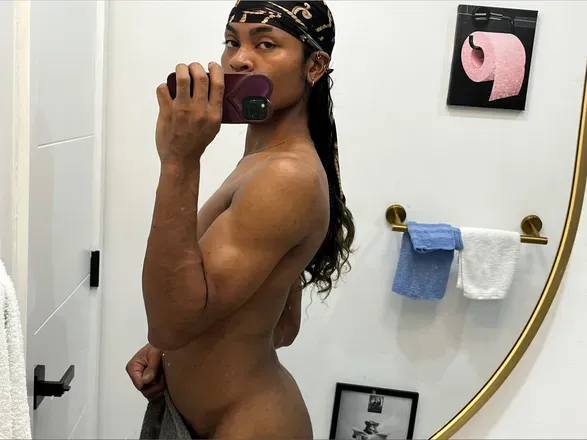 OnlyFans cuenta urfavoritelb avatar 1