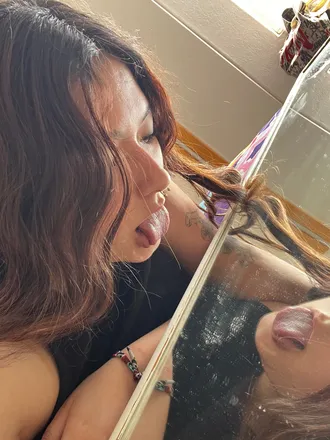 OnlyFans cuenta bluemeanieee18 header 2