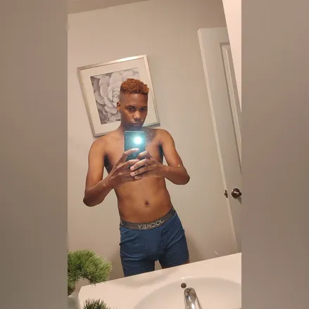 OnlyFans cuenta that_college_boy2023 header 2