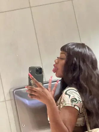OnlyFans cuenta urprettygirll avatar 1