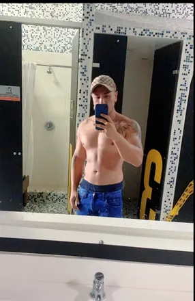 OnlyFans cuenta titi1016 header 2