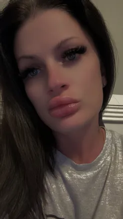 OnlyFans cuenta naughtynatalia2025 header 2
